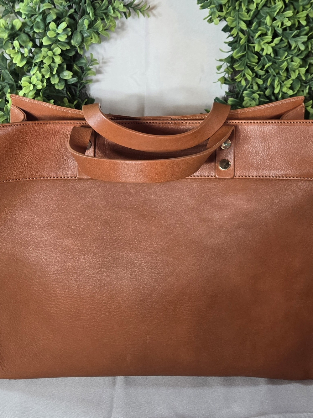 New‎ Mark & Graham Tan Leather Essential Tote In Camel Monogram Lyns ❤️ In Gold